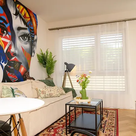 Soho V Centre, Smart & Self Check-in 24h, Private Garage Ev * Banska Bystrica