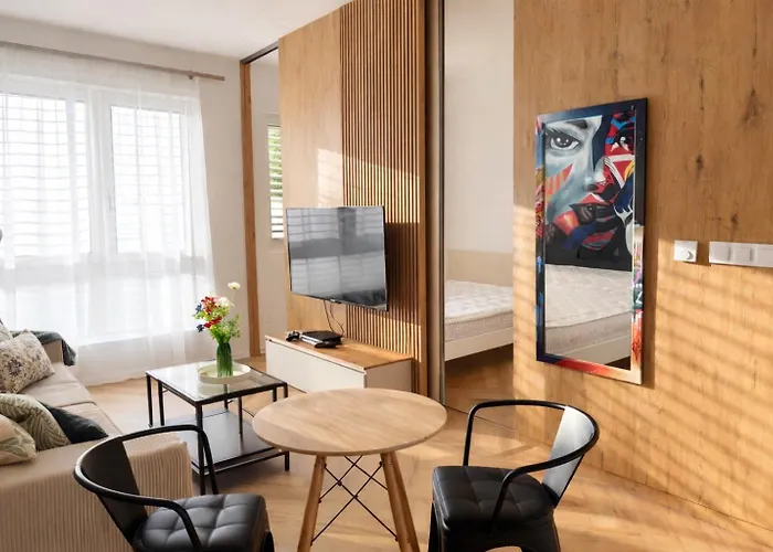 Soho V Centre, Smart & Self Check-in 24h, Private Garage Ev Апартаменты